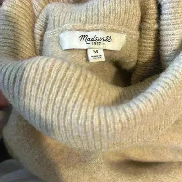 Madewell  Turtleneck Wool Sweater Size Medium - Picture 5 of 5